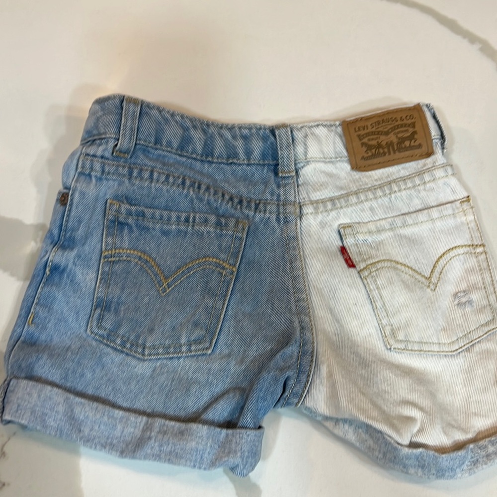 Girls Levi’s Shorts Size 6
